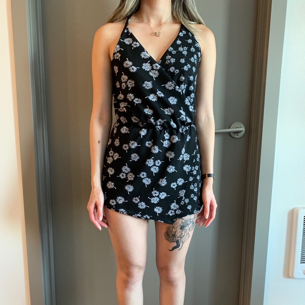 XS Black and White Kimchi Blue Floral Romper
